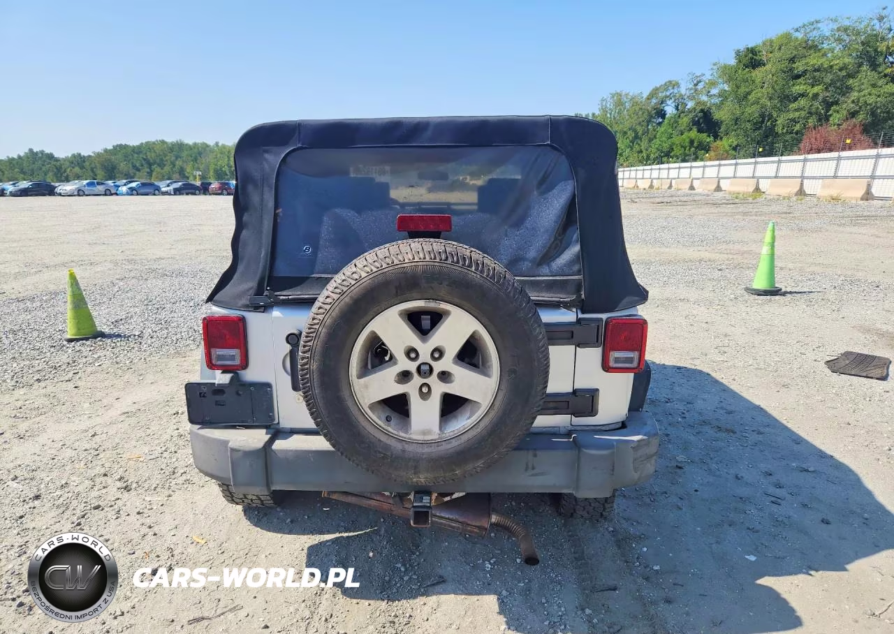 2007 Jeep Wrangler X VIN:1J4GA39137L187777 - 6