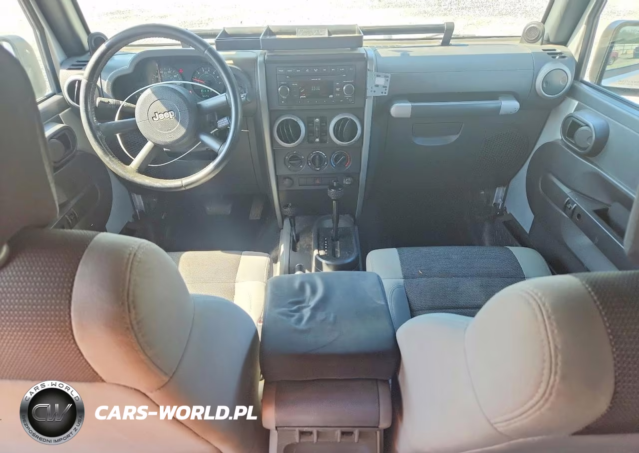 2007 Jeep Wrangler X VIN:1J4GA39137L187777 - 8