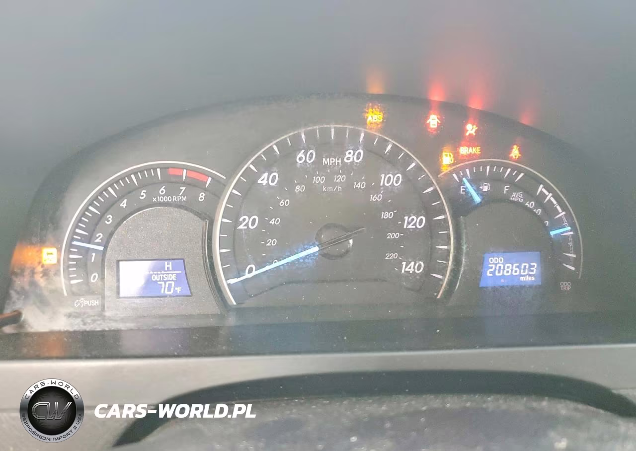 2014 Toyota Camry Le VIN:4T4BF1FK3ER363707 - 9
