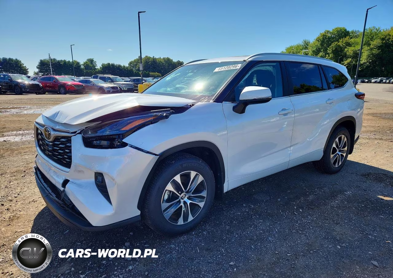 2026 Toyota Highlander Xle VIN:5TDKDRBH2TS607314 - 1