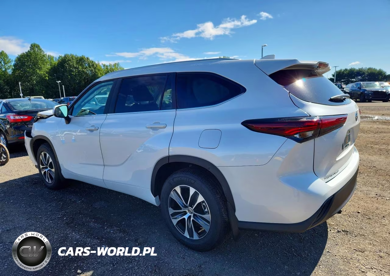 2026 Toyota Highlander Xle VIN:5TDKDRBH2TS607314 - 2