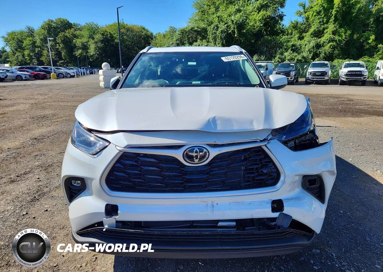 2026 Toyota Highlander Xle VIN:5TDKDRBH2TS607314 - 5