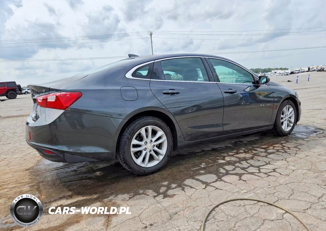 2017 Chevrolet Malibu Lt VIN:1G1ZE5ST3HF139392 - 3