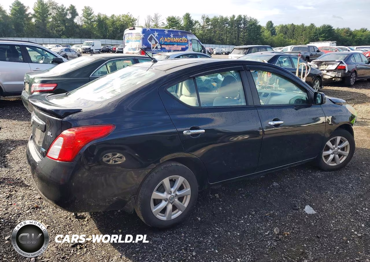 2013 Nissan Versa 1.6 S VIN:3N1CN7AP3DL895286 - 3