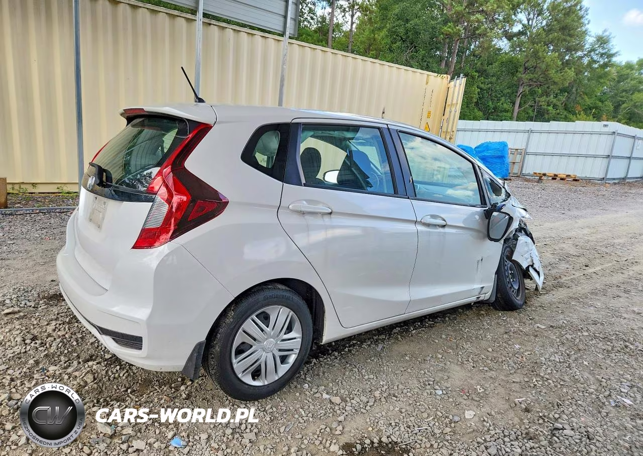 2019 Honda Fit Lx VIN:3HGGK5H40KM712586 - 3