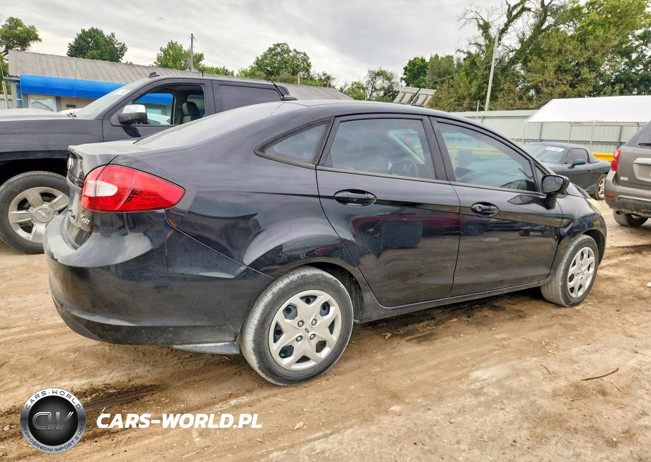 2011 Ford Fiesta S VIN:3FADP4AJ3BM227667 - 3