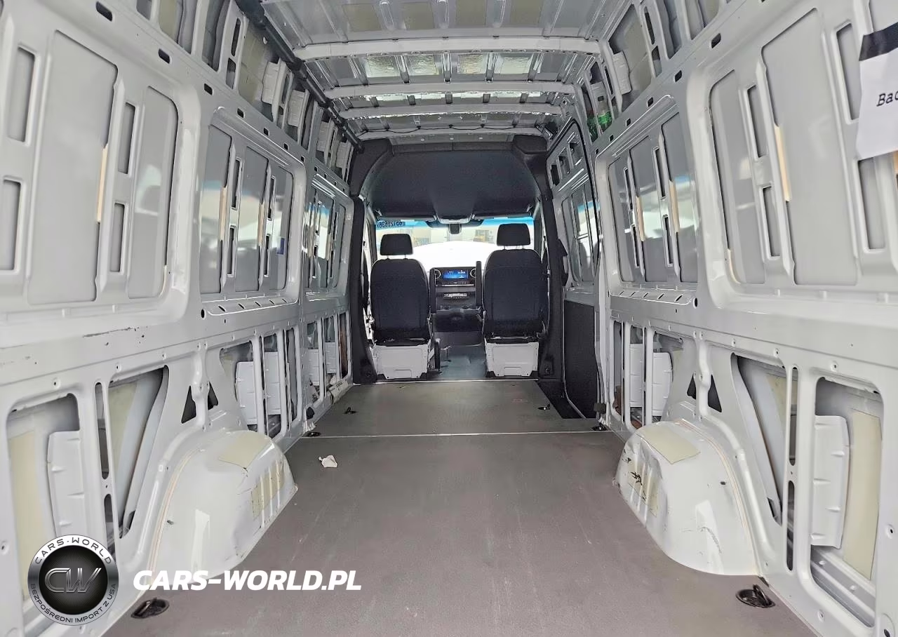 2025 Mercedes-Benz Sprinter 2500 Delivery Van VIN:W1Y4KCHY3ST212332 - 10