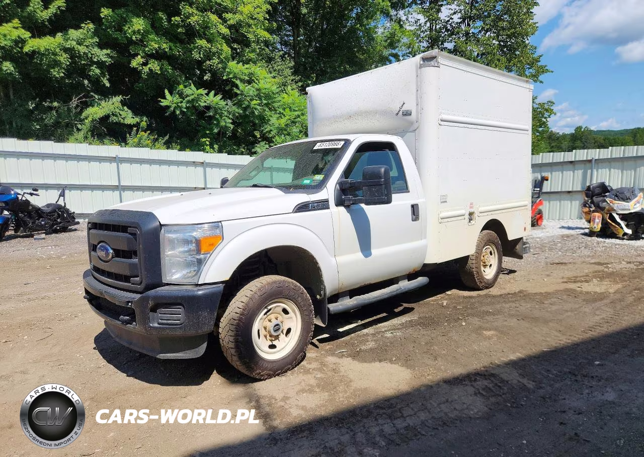 2015 Ford F250 Super Duty Box Truck