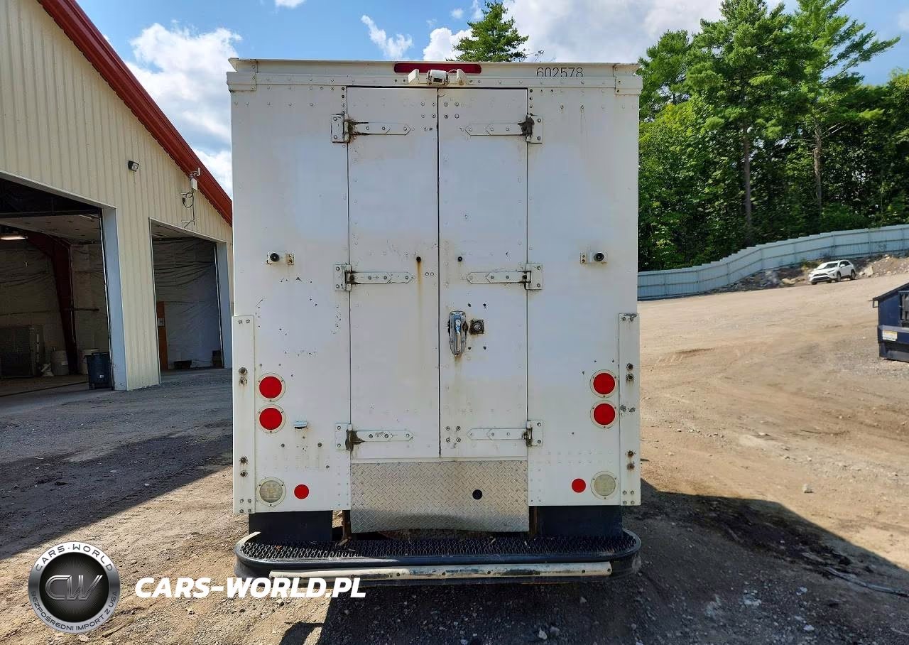 2015 Ford F250 Super Duty Box Truck VIN:1FDBF2B6XFEA47578 - 6
