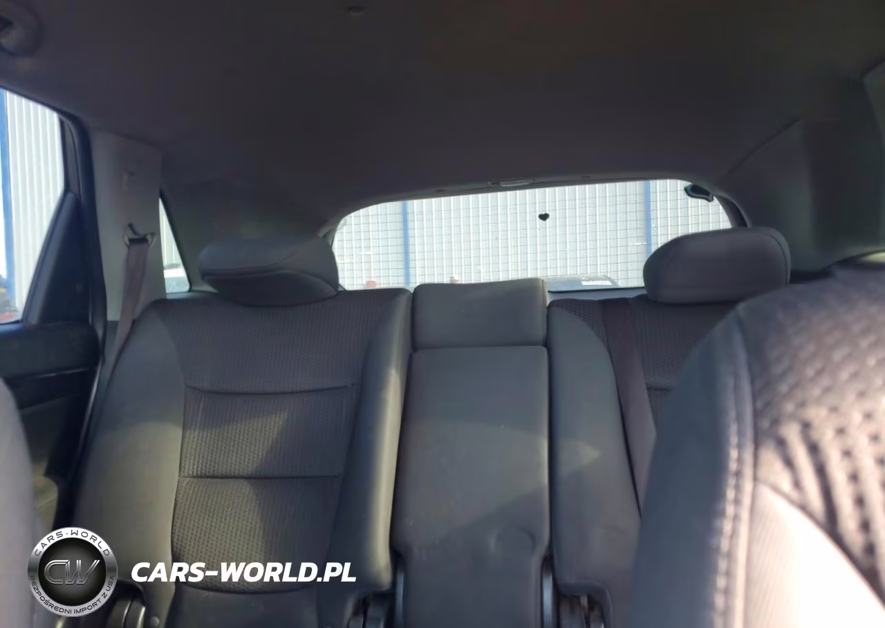 2011 Kia Sorento Lx VIN:5XYKTCA15BG082913 - 10