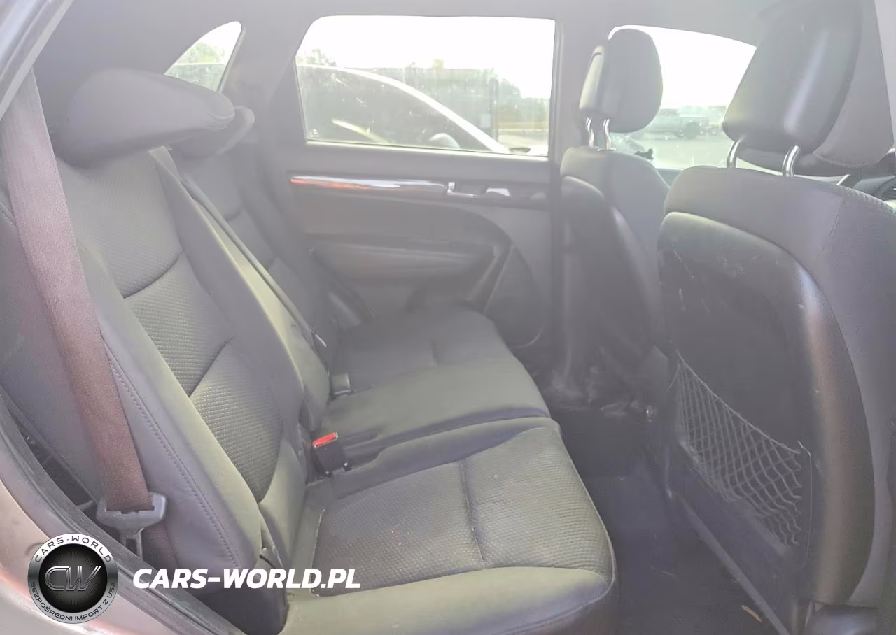 2011 Kia Sorento Lx VIN:5XYKTCA15BG082913 - 11