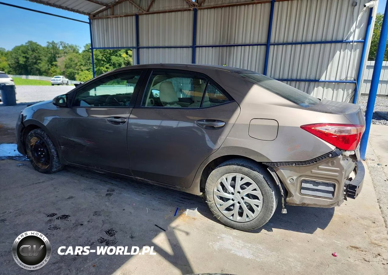 2017 Toyota Corolla Le VIN:5YFBURHE3HP728852 - 2