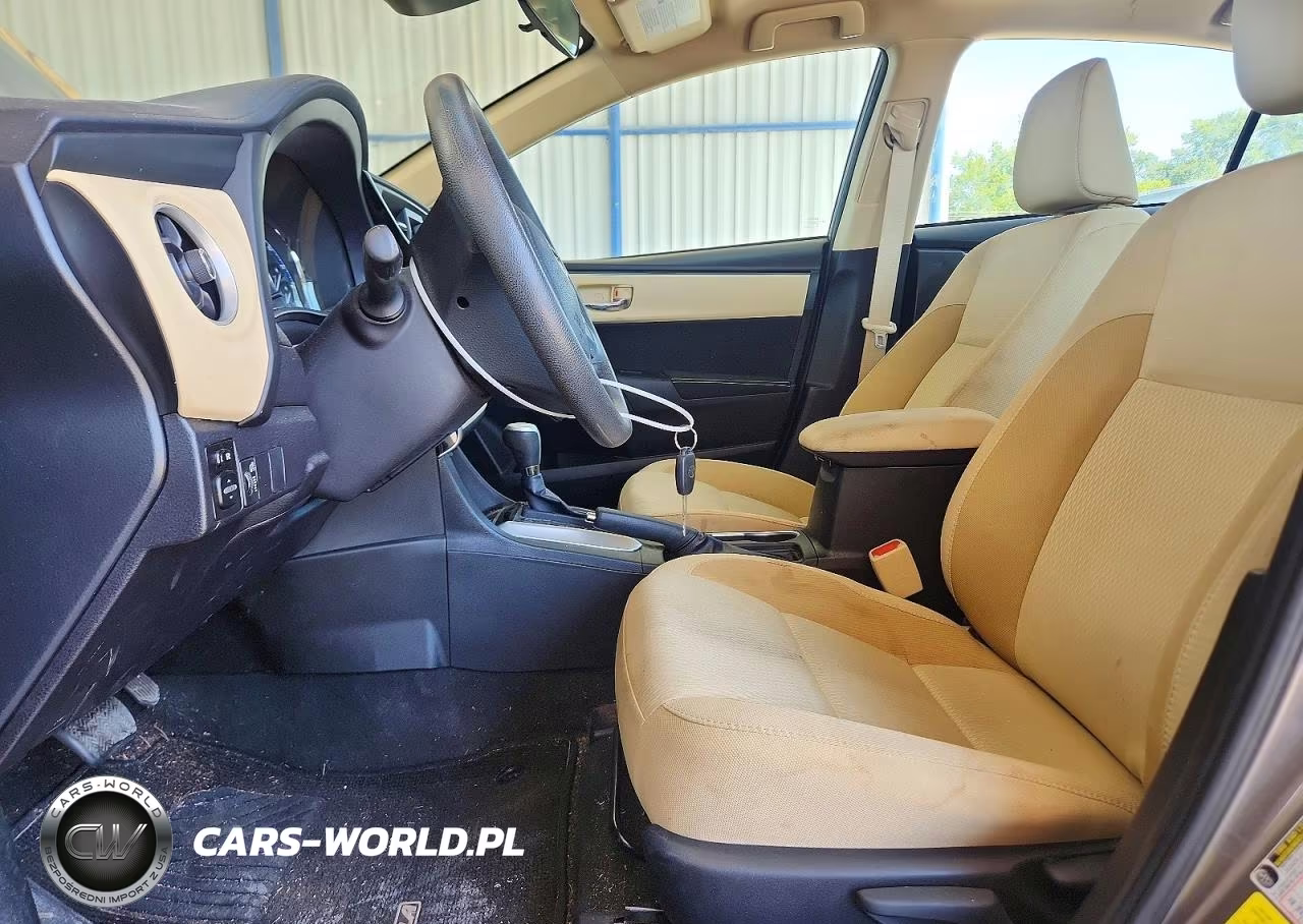 2017 Toyota Corolla Le VIN:5YFBURHE3HP728852 - 7