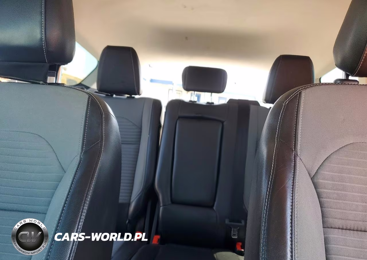2018 Ford Escape Se VIN:1FMCU9GD7JUC94937 - 10