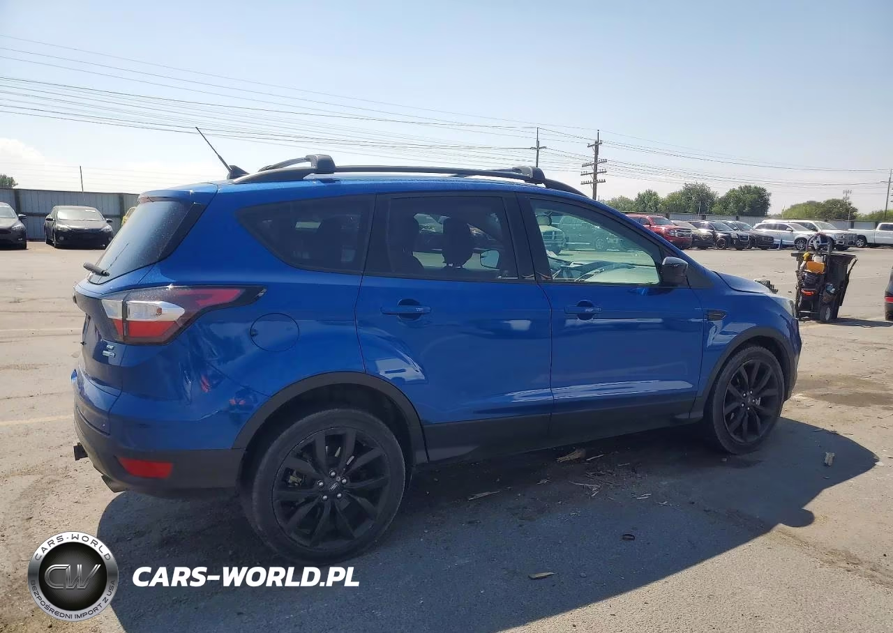2018 Ford Escape Se VIN:1FMCU9GD7JUC94937 - 3