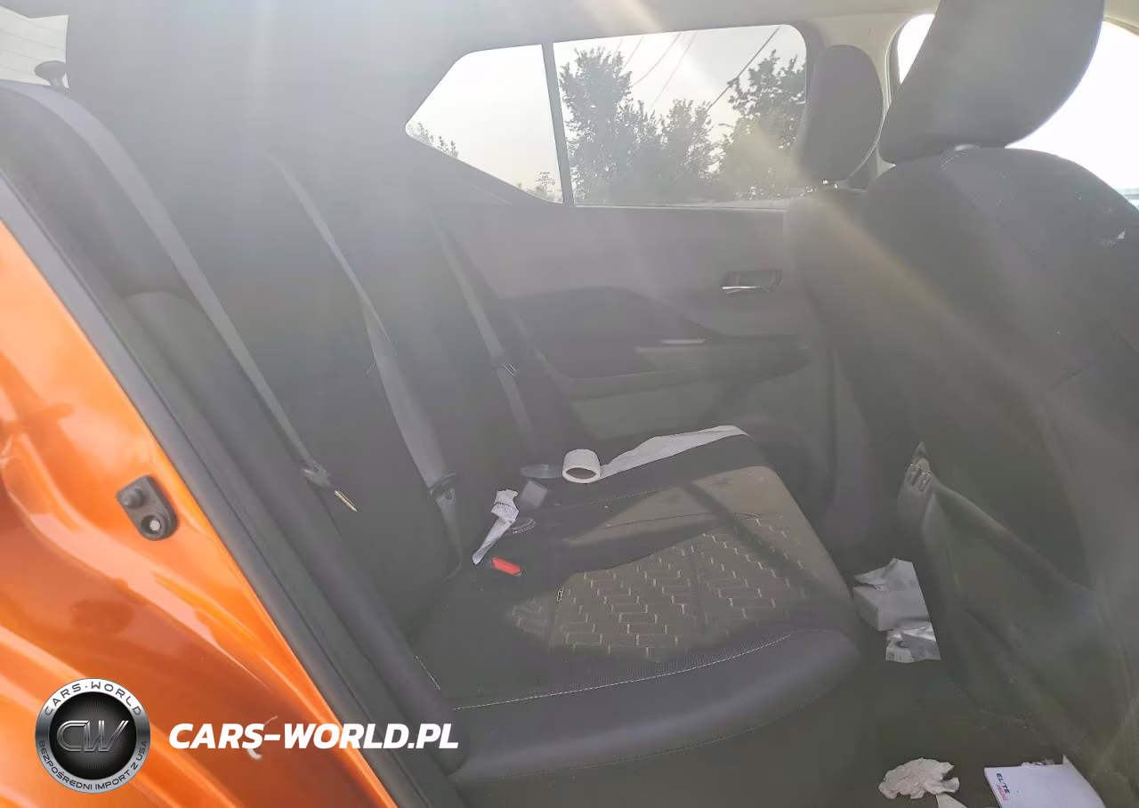 2023 Nissan Kicks Sv VIN:3N1CP5CV0PL558069 - 10
