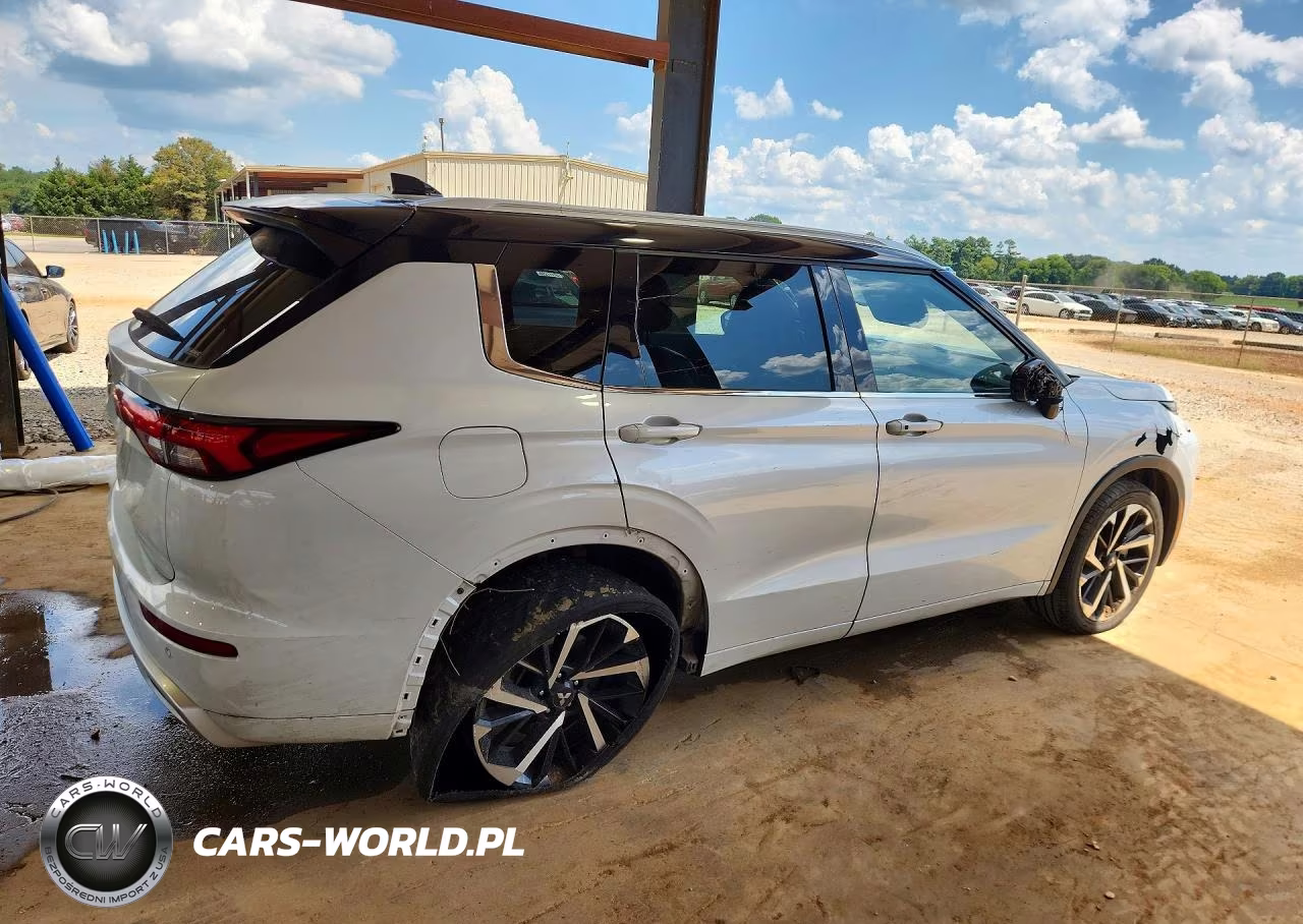 2023 Mitsubishi Outlander Sel VIN:JA4J4VA85PZ041086 - 3