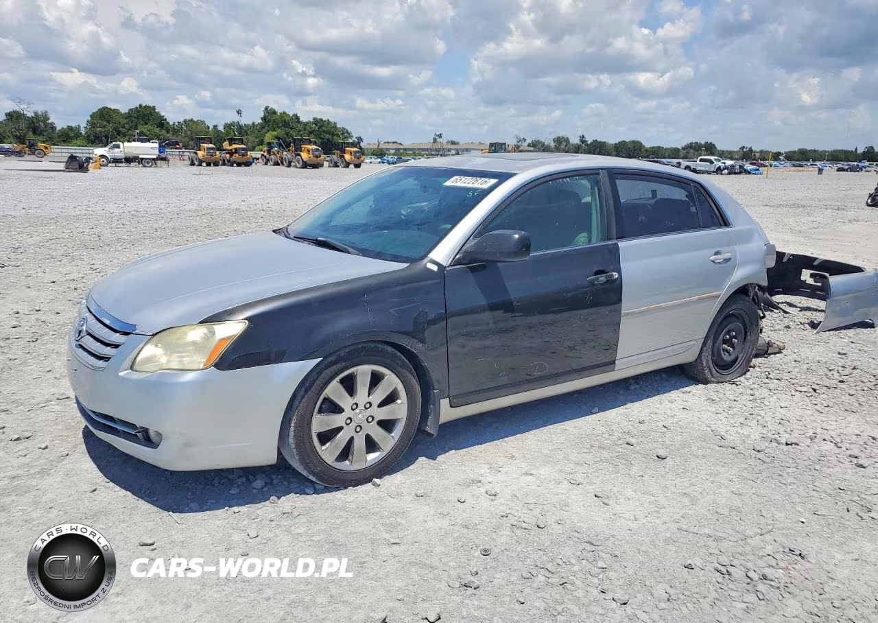 2005 Toyota Avalon Xls