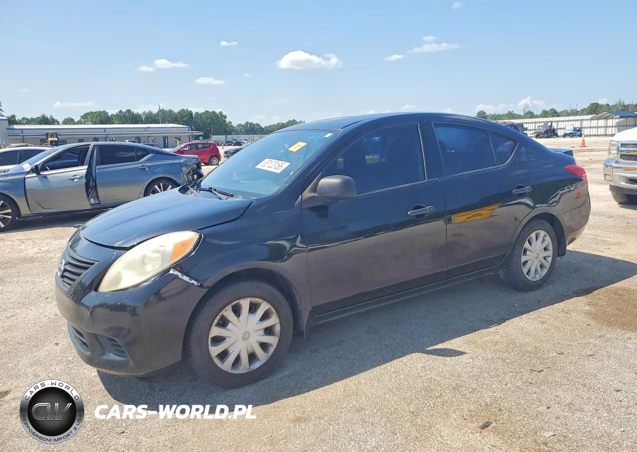 2013 Nissan Versa 1.6 S
