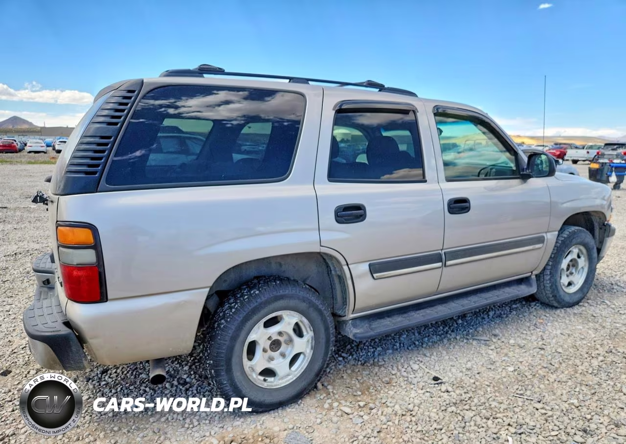 2005 Chevrolet Tahoe K1500 VIN:1GNEK13Z25R273760 - 3