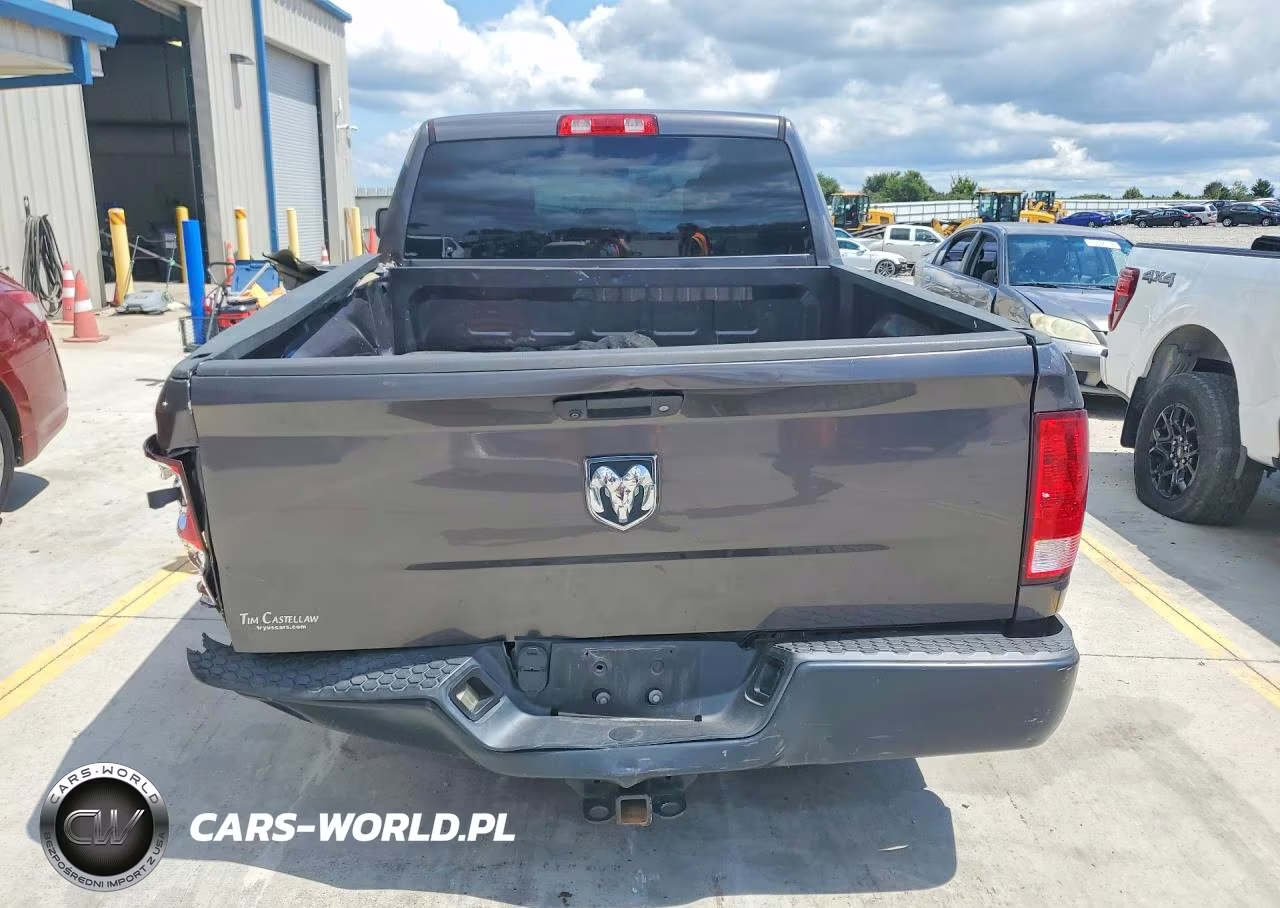 2018 Ram 1500 St VIN:1C6RR6FG3JS296651 - 6