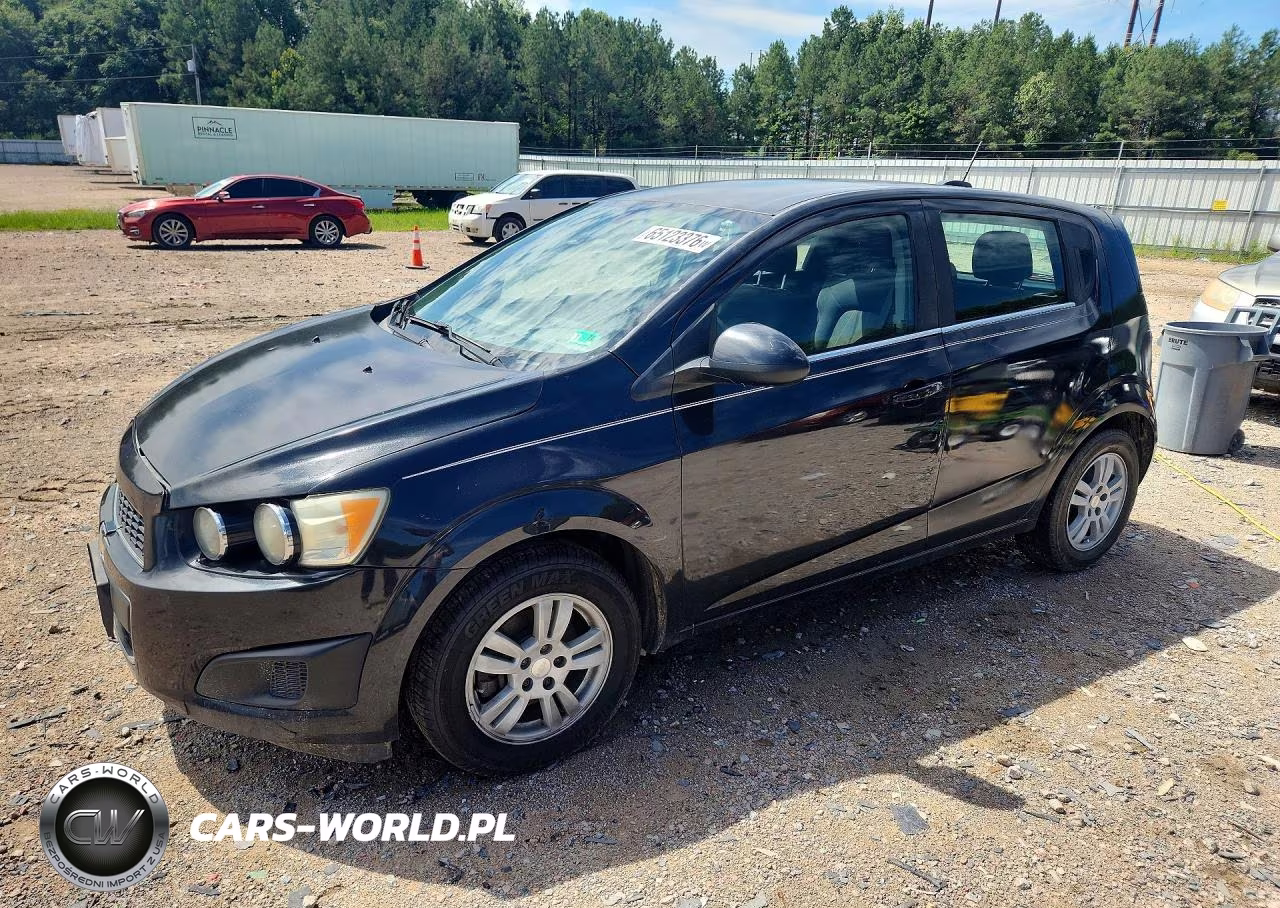 2015 Chevrolet Sonic Lt – zdjęcie 1 z 13