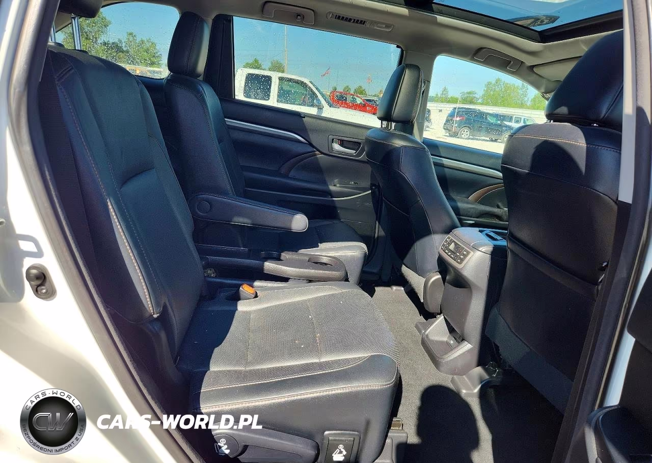 2017 Toyota Highlander Limited VIN:5TDDZRFH1HS394254 - 11