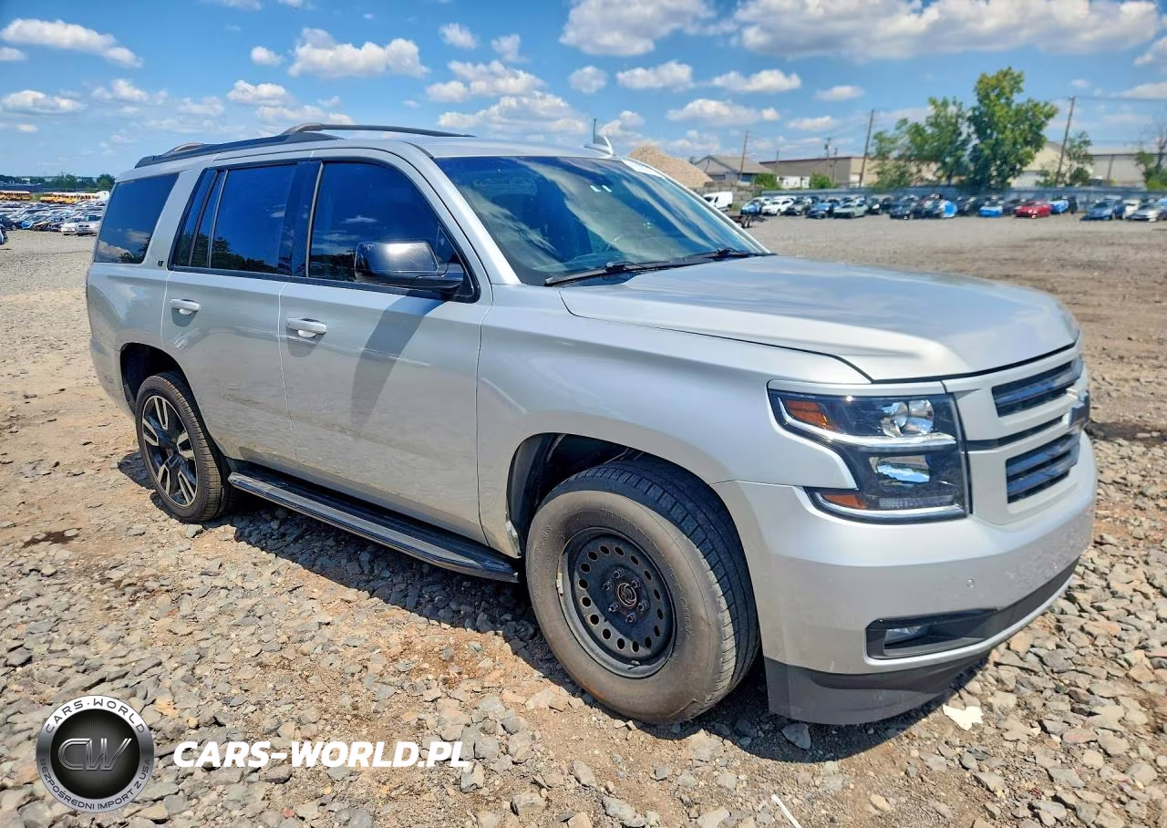 2019 Chevrolet Tahoe K1500 Lt VIN:1GNSKBKCXKR147177 - 4