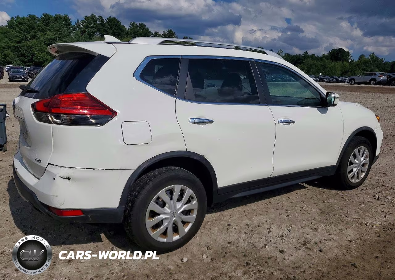 2017 Nissan Rogue S VIN:5N1AT2MV3HC818972 - 3