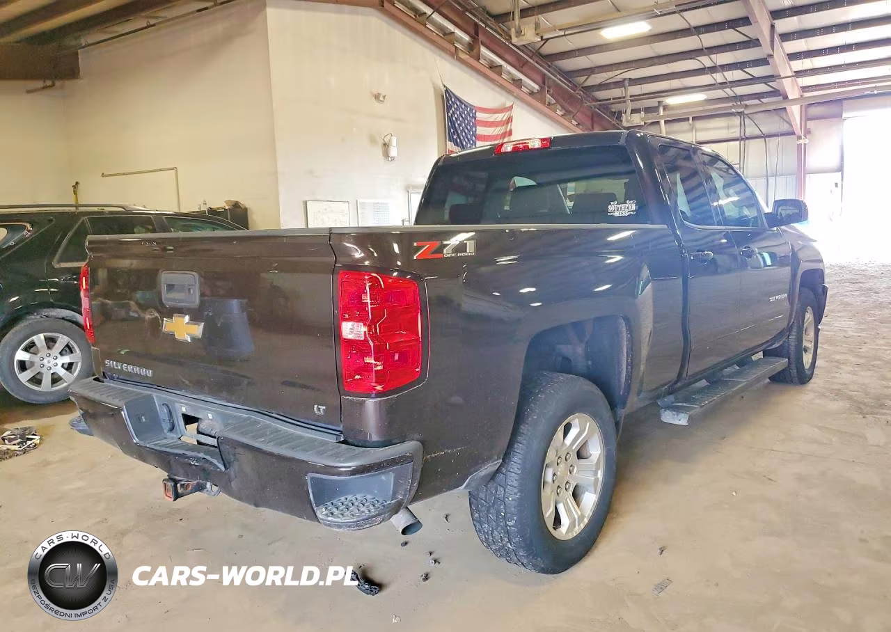 2018 Chevrolet Silverado K1500 Lt VIN:1GCVKREH2JZ197978 - 3