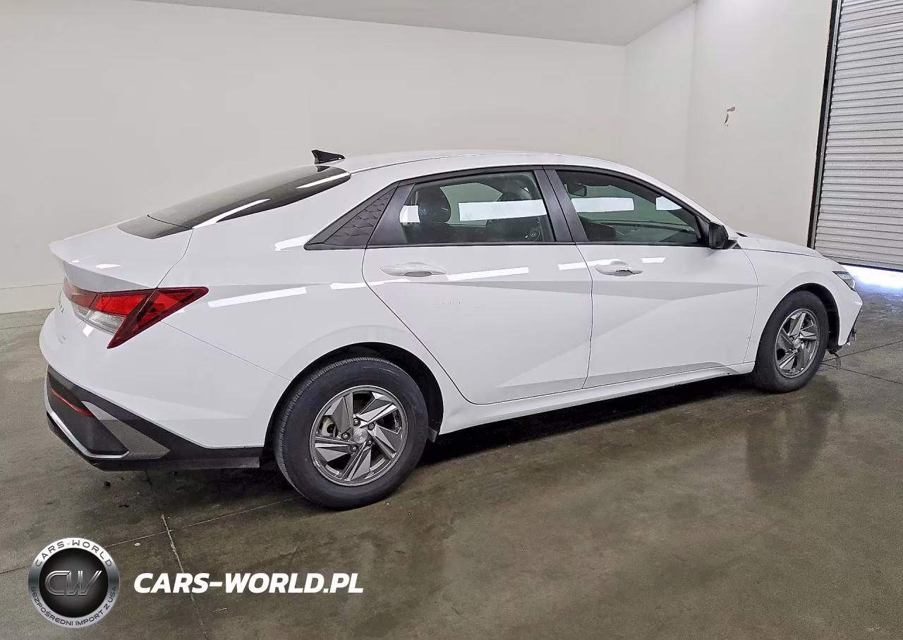 2025 Hyundai Elantra Se VIN:KMHLL4DG2SU003315 - 3