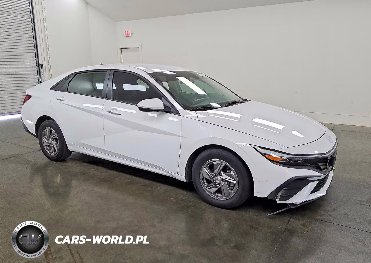 2025 Hyundai Elantra Se VIN:KMHLL4DG2SU003315 - 4