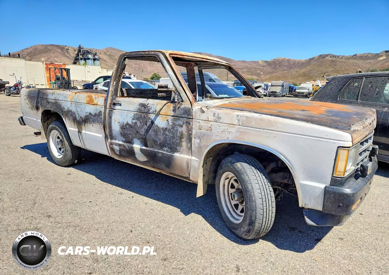 1988 Chevrolet S Truck S10 VIN:1GCCS14Z6J8227895 - 4