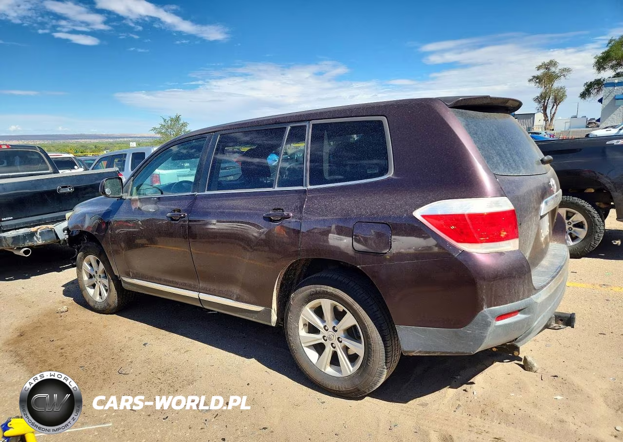 2013 Toyota Highlander Base VIN:5TDBK3EH9DS207377 - 2