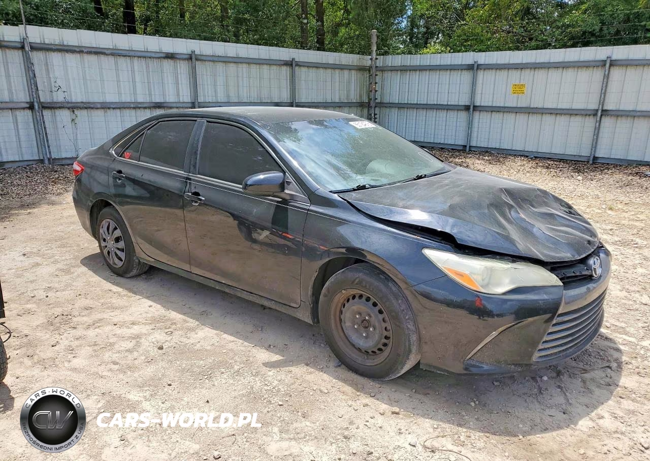 2015 Toyota Camry Le VIN:4T4BF1FK6FR497144 - 4
