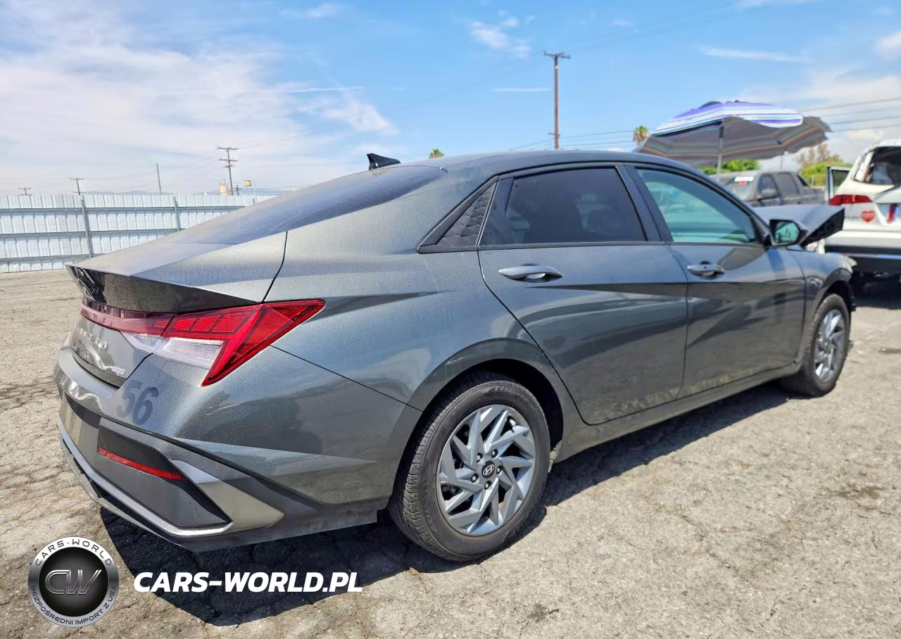 2025 Hyundai Elantra Hybrid Blue VIN:KMHLM4DJ7SU129842 - 3