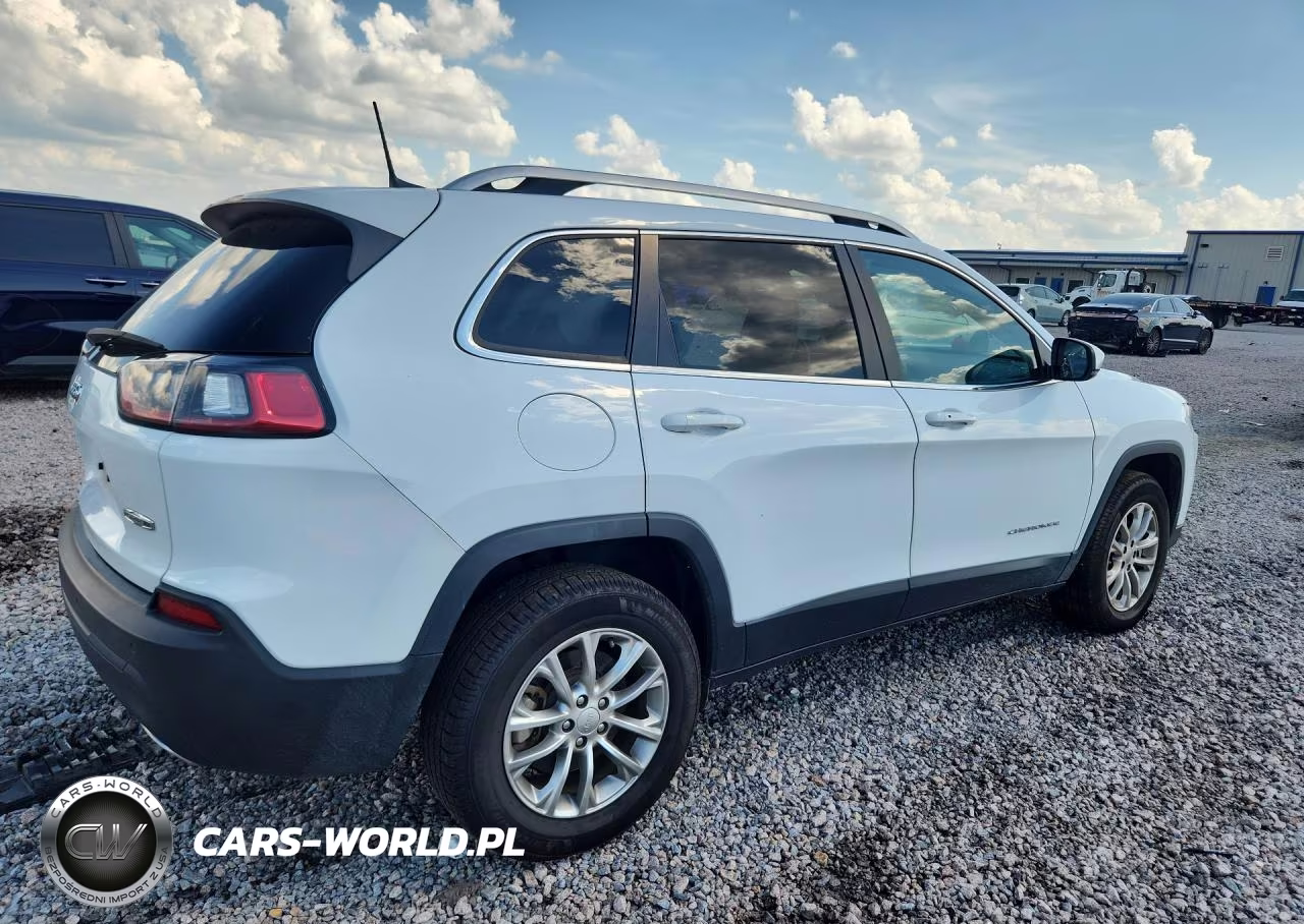 2021 Jeep Cherokee Latitude Lux VIN:1C4PJMMX1MD222636 - 3