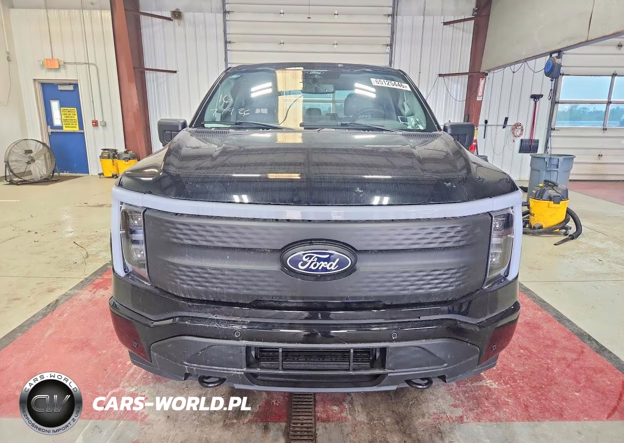 2025 Ford F150 Lightning Xlt VIN:1FT6W3L75SWG02007 - 5