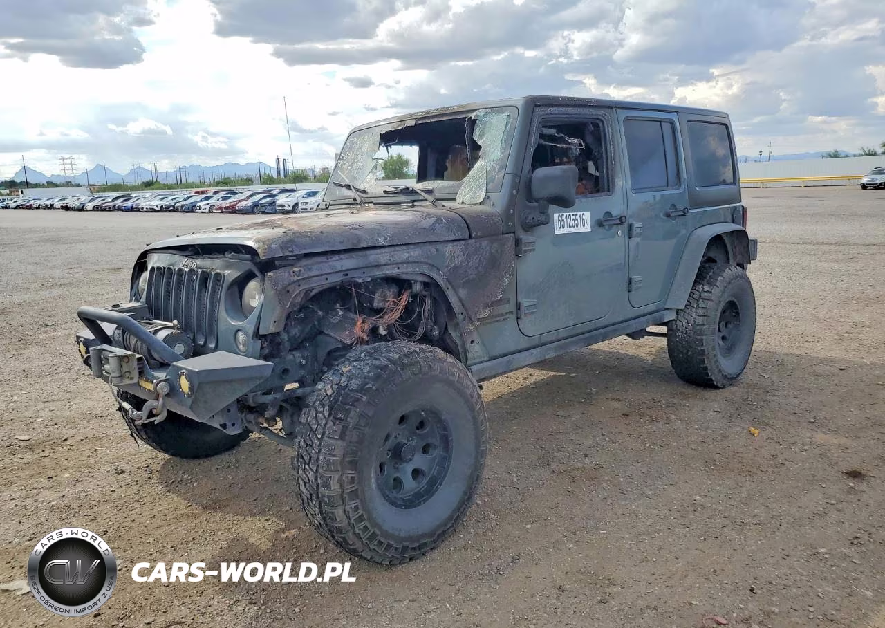 2015 Jeep Wrangler Unlimited Sport VIN:1C4BJWDGXFL642684 - 1