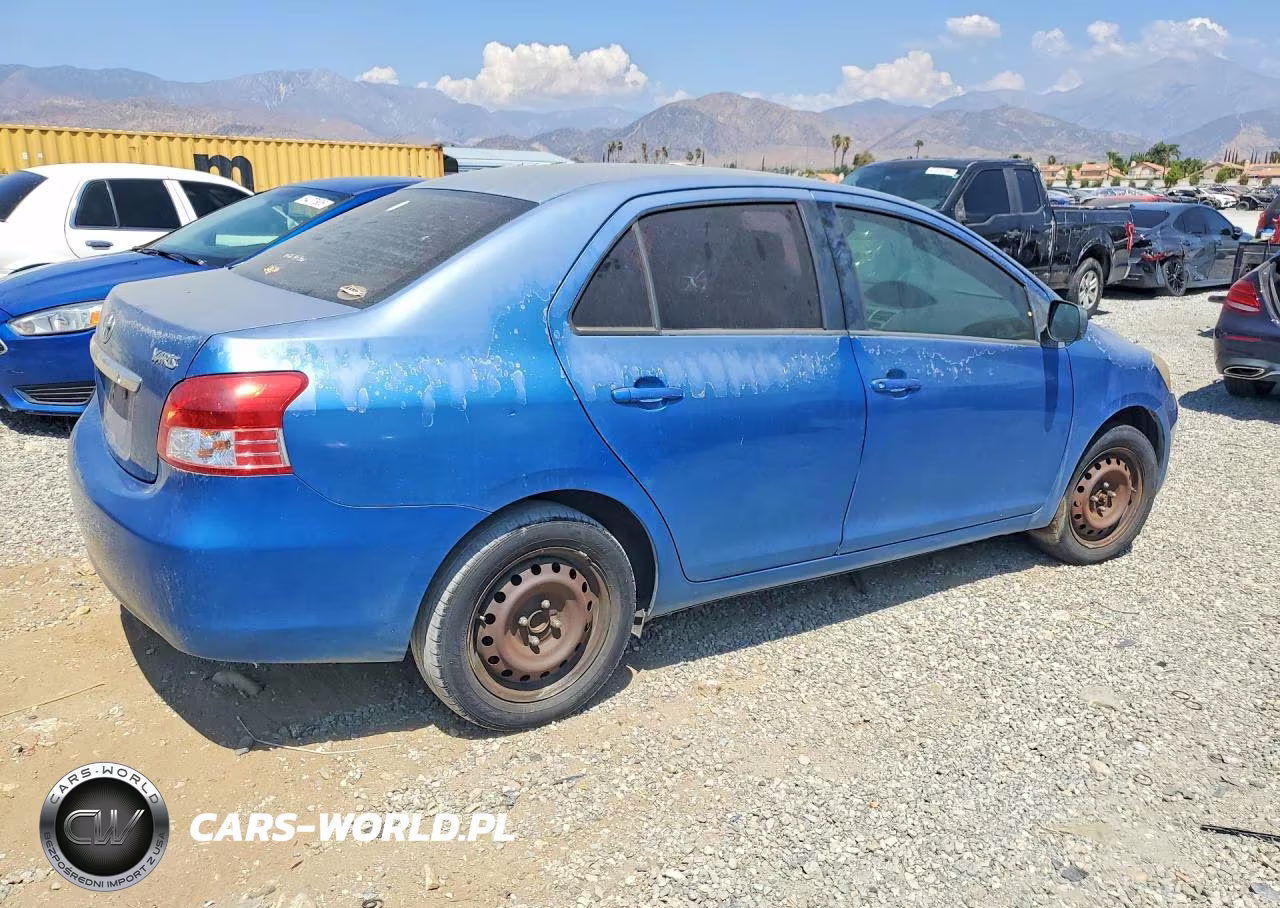 2010 Toyota Yaris Base VIN:JTDBT4K37A1374468 - 3