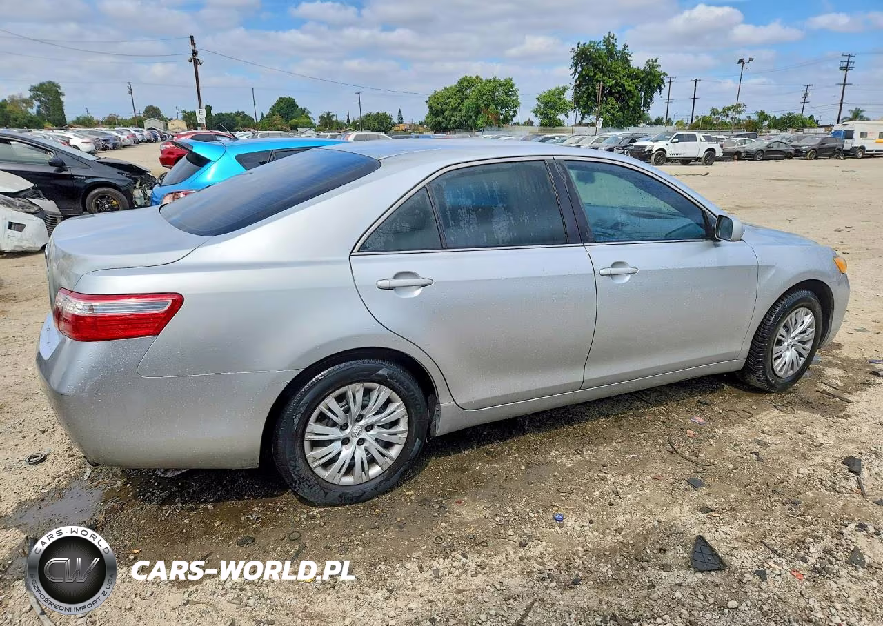 2007 Toyota Camry Le VIN:JTNBE46K573041075 - 3