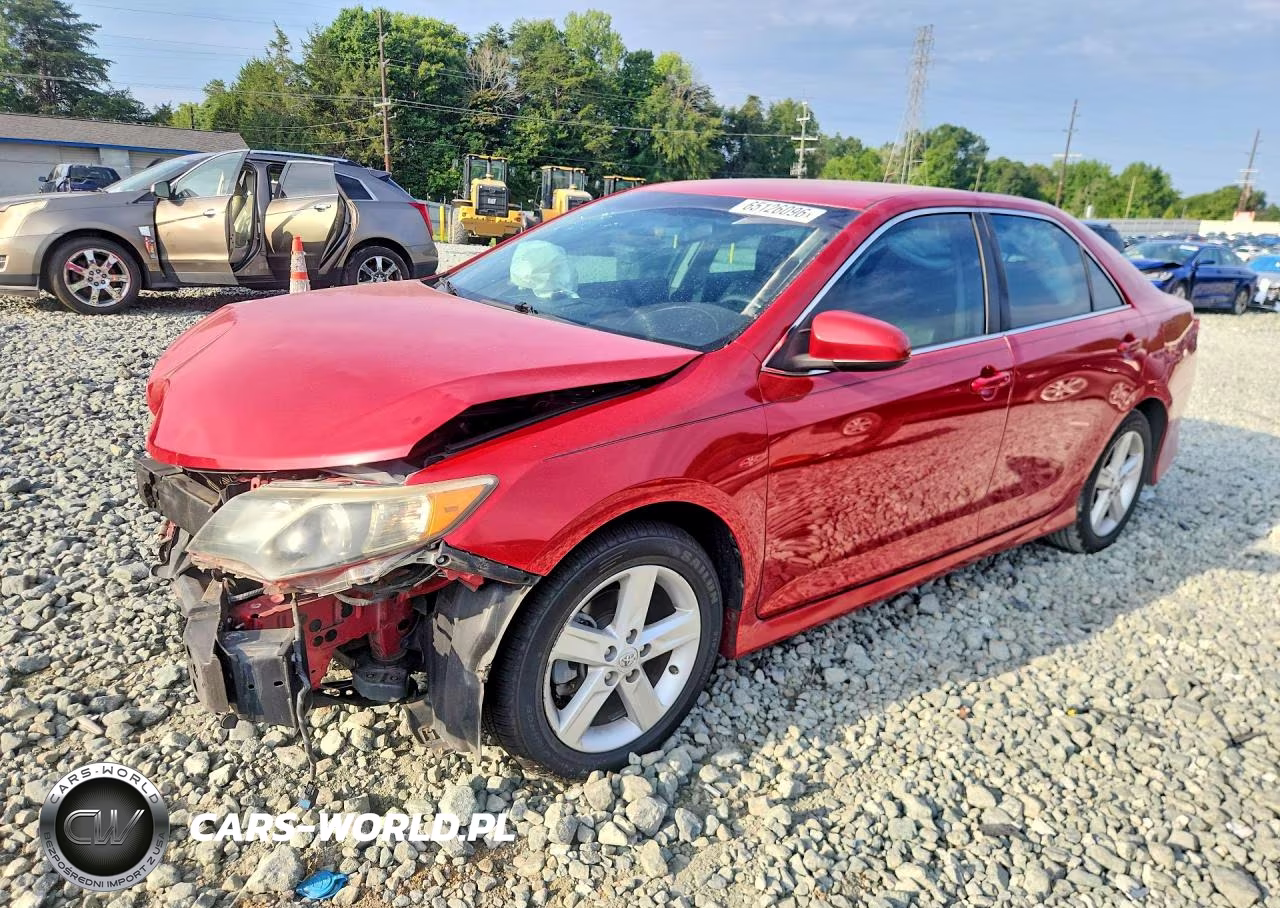 2014 Toyota Camry Se VIN:4T1BF1FK5EU823265 - 1