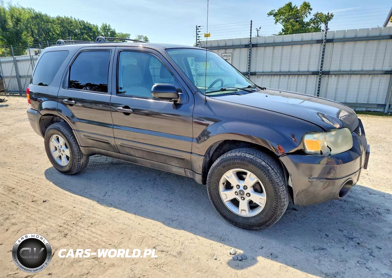 2007 Ford Escape Xlt VIN:1FMYU03177KA99003 - 4