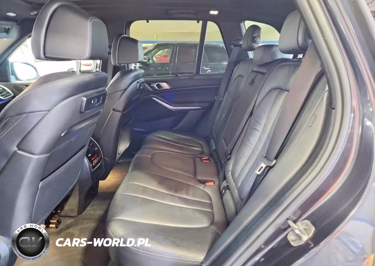 2020 BMW X5 xDrive40I VIN:5UXCR6C05LLL76258 - 11