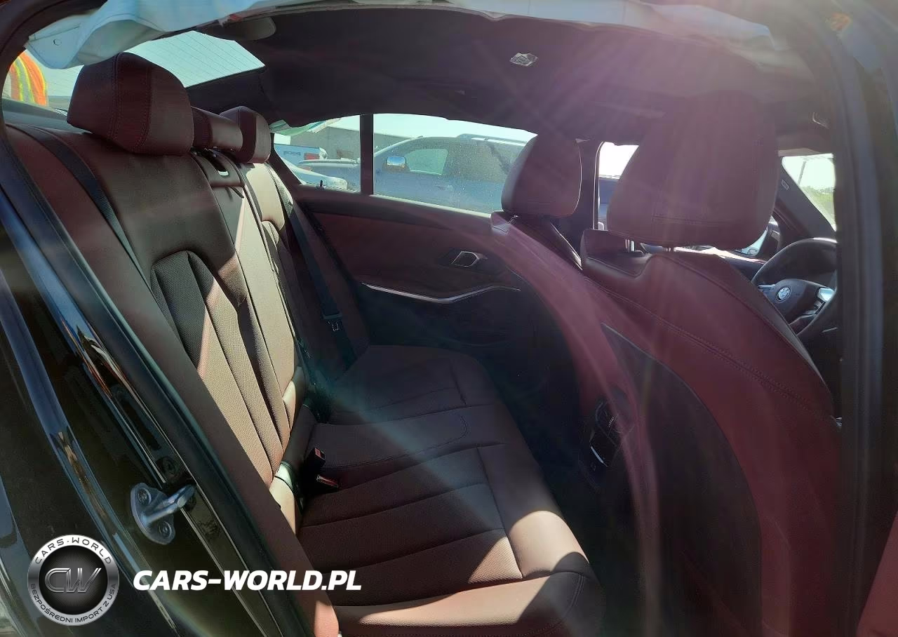 2025 BMW 330I VIN:3MW69CW06S8F29855 - 10