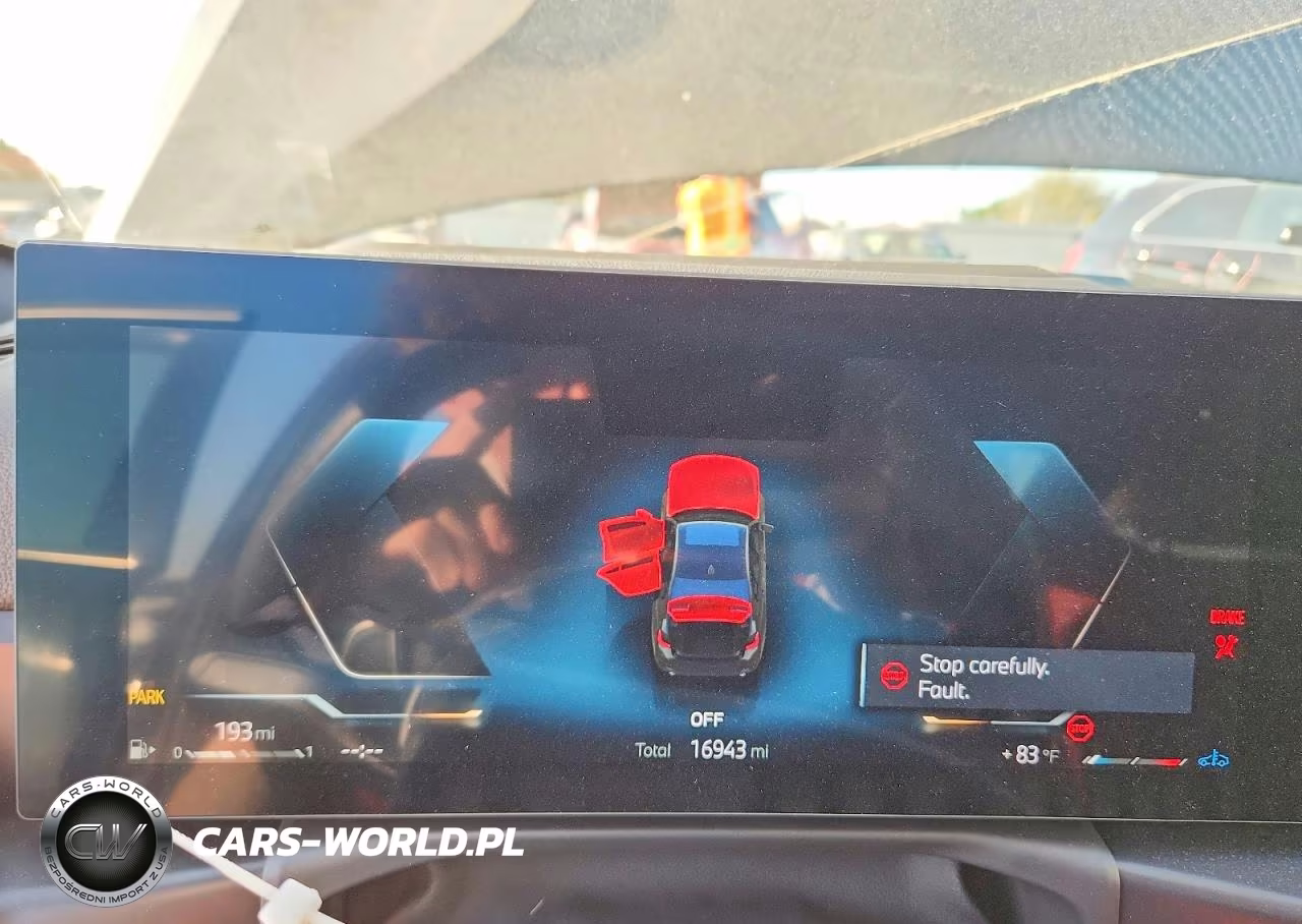 2025 BMW 330I VIN:3MW69CW06S8F29855 - 9