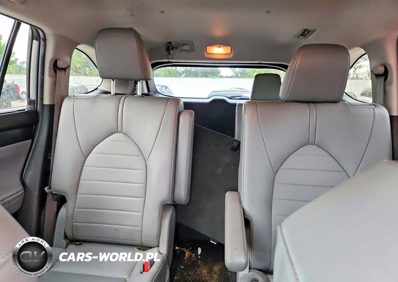 2022 Toyota Highlander Xle VIN:5TDGZRBH7NS582422 - 10