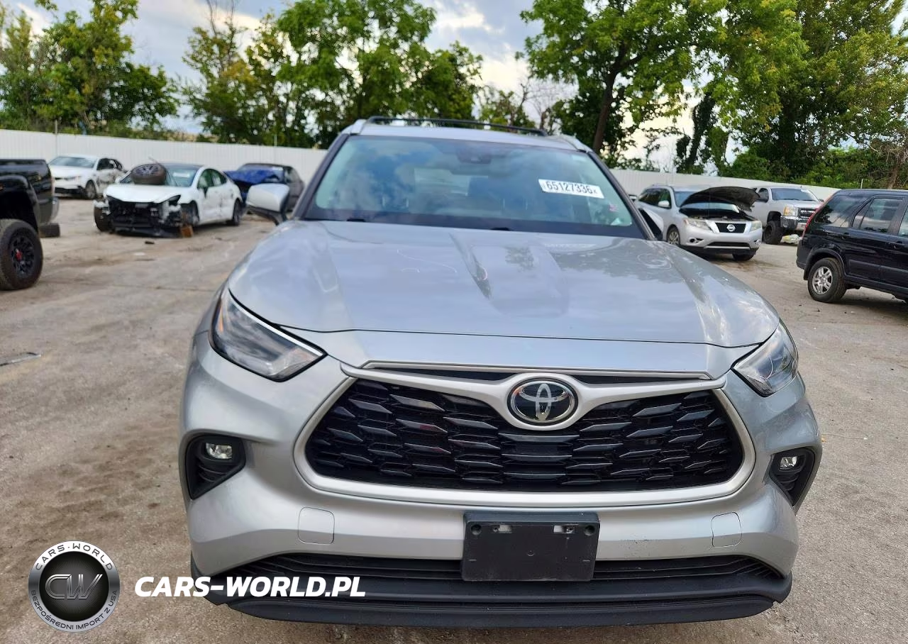 2022 Toyota Highlander Xle VIN:5TDGZRBH7NS582422 - 5