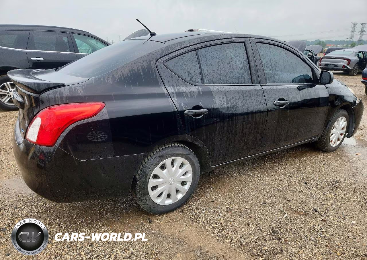 2014 Nissan Versa 1.6 S Plus VIN:3N1CN7AP7EL835240 - 3