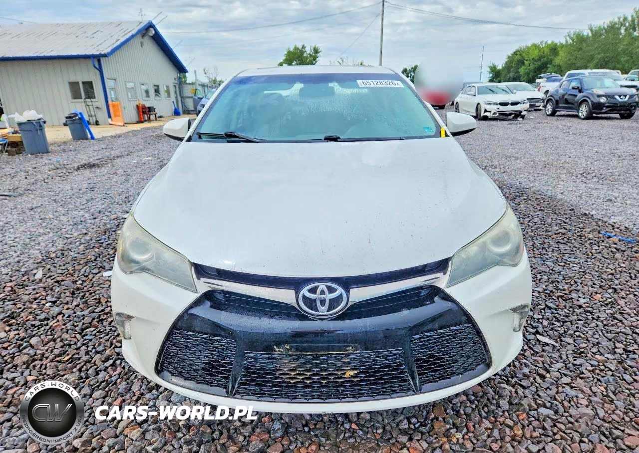 2015 Toyota Camry Se VIN:4T1BF1FK3FU038258 - 5